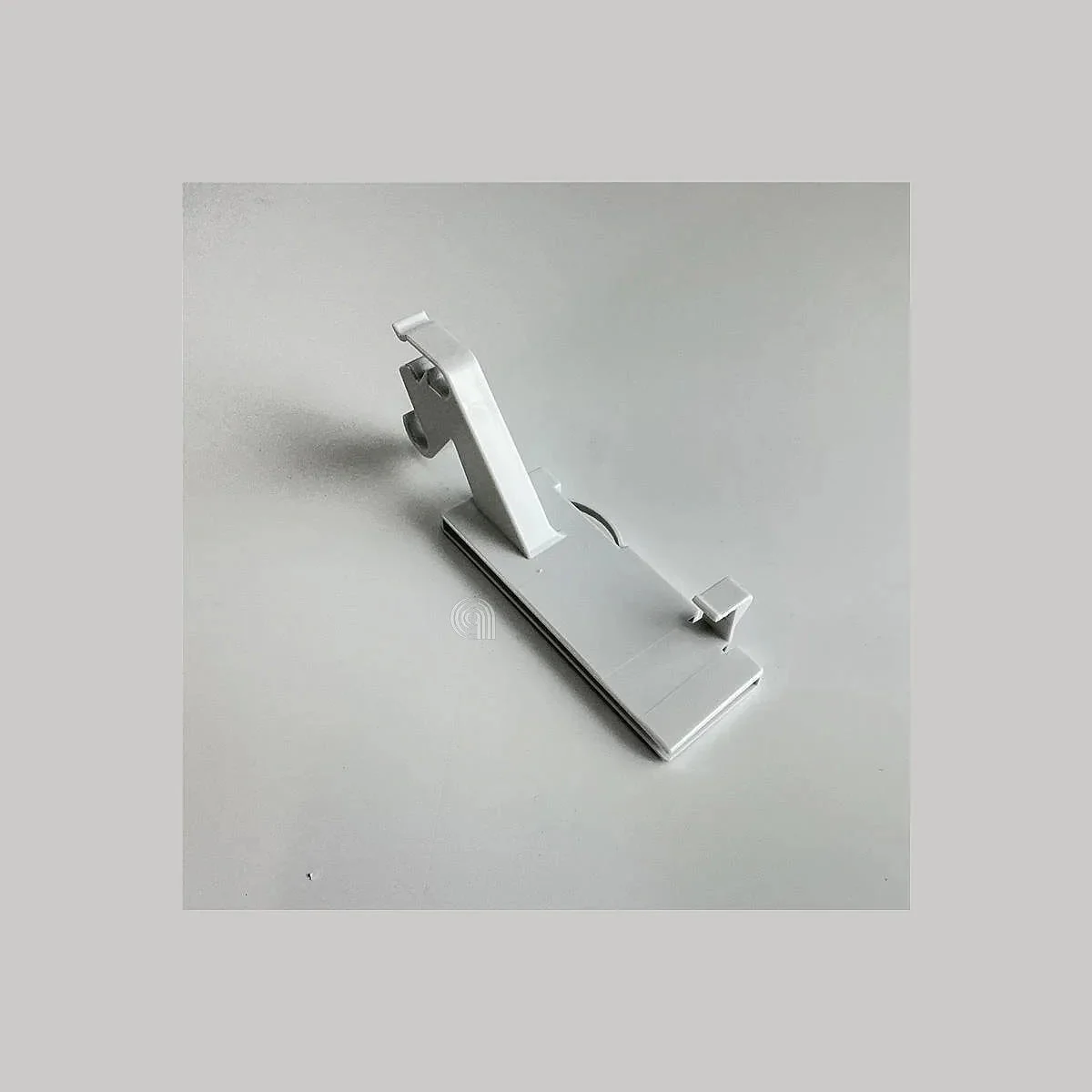ELECTROLUX - Charnière gauche réfrigérateur - 2231129012