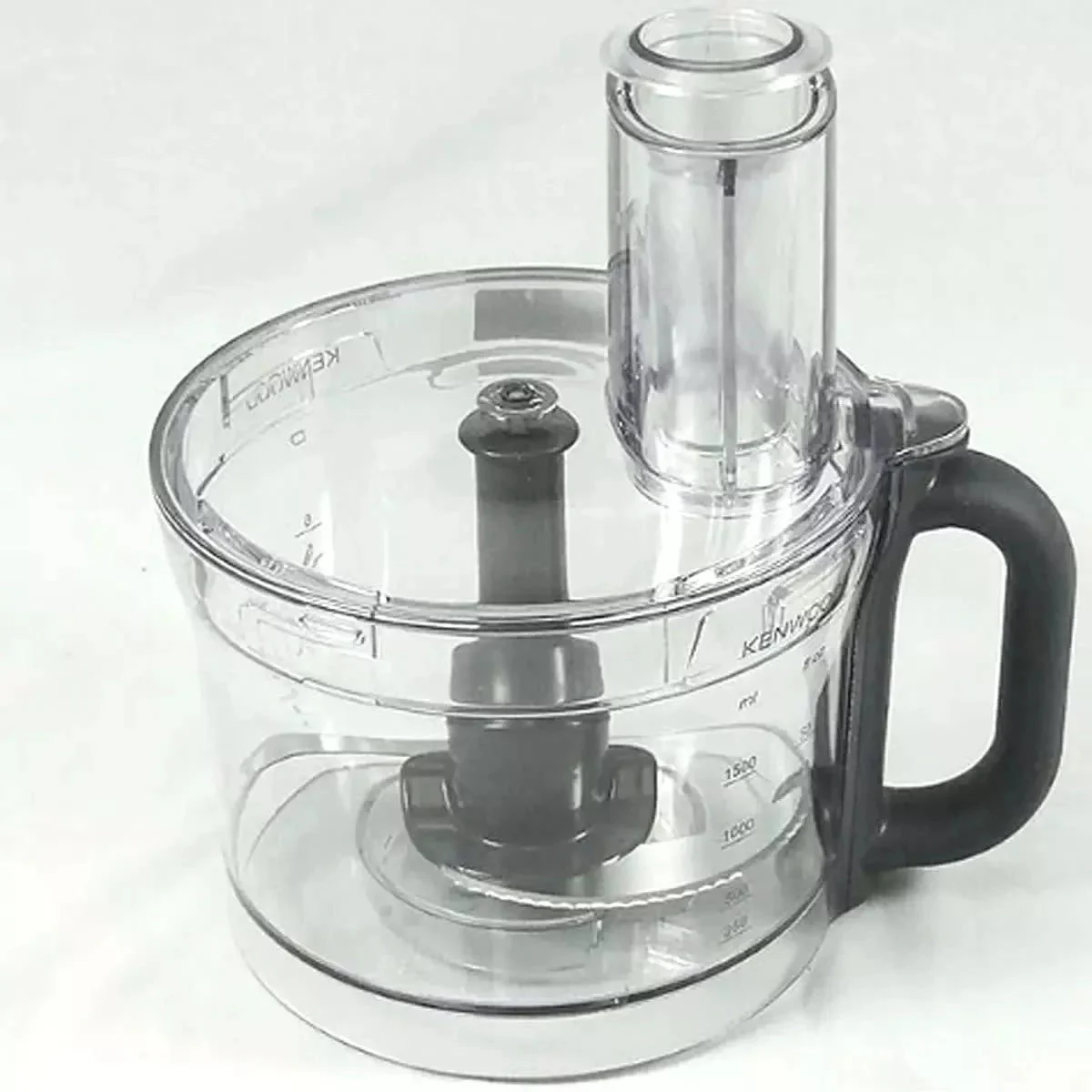 Kenwood est le principal robot de cuisine KW715704